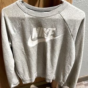 NIKE crew neck